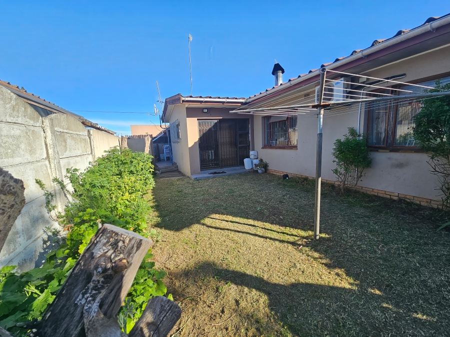 3 Bedroom Property for Sale in Peerless Park North Western Cape